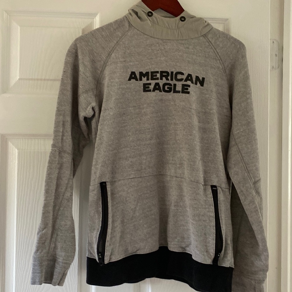 American Eagle outfitters gray/black sweatshirt hoodie